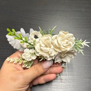 Floral hair comb custom ordered new never worn